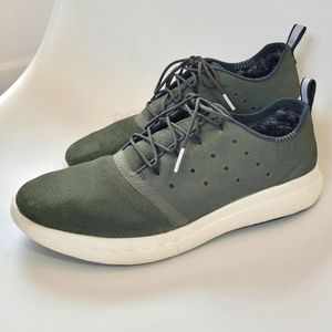 SHOES 2/$40 Under Armour Charged 24/7 Suede Casual Shoes